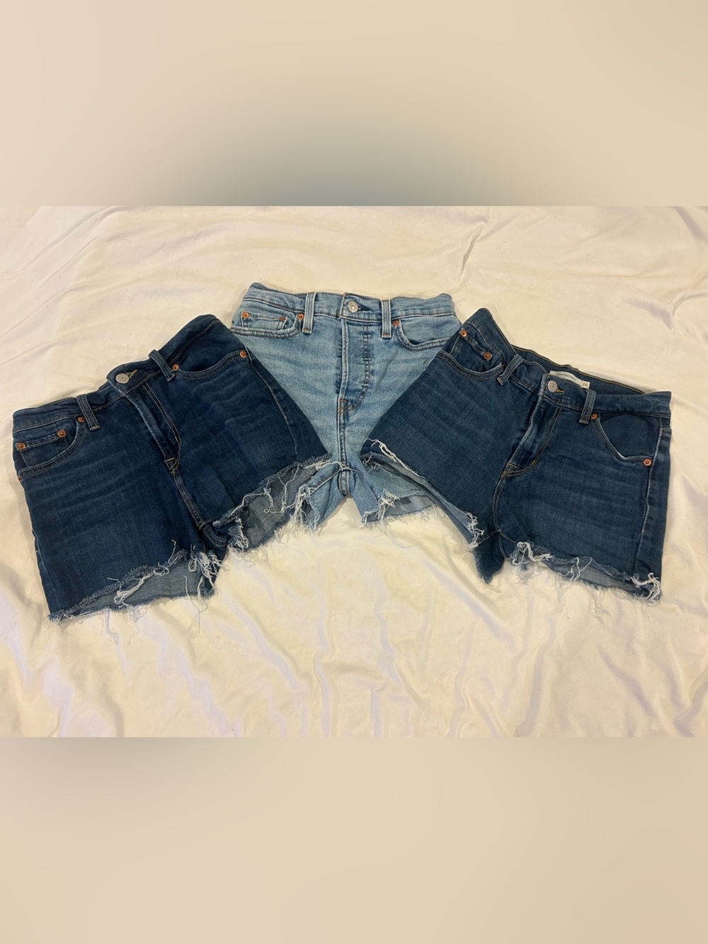 3 pairs of Levi’s Jean shorts